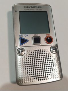 Olympus DP-201 Digital Voice Recorder by Olympus