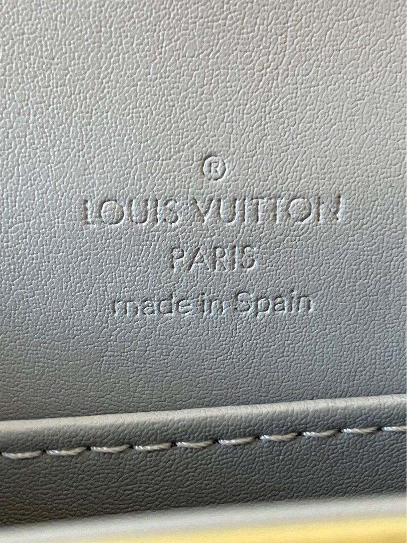 Original LV Musette Tango Vernis (Category: Luxury Bags & Wallets) located in Davao. Submitted by gkoolpieces (Listing ID 1231522426, Image 3). Description: .