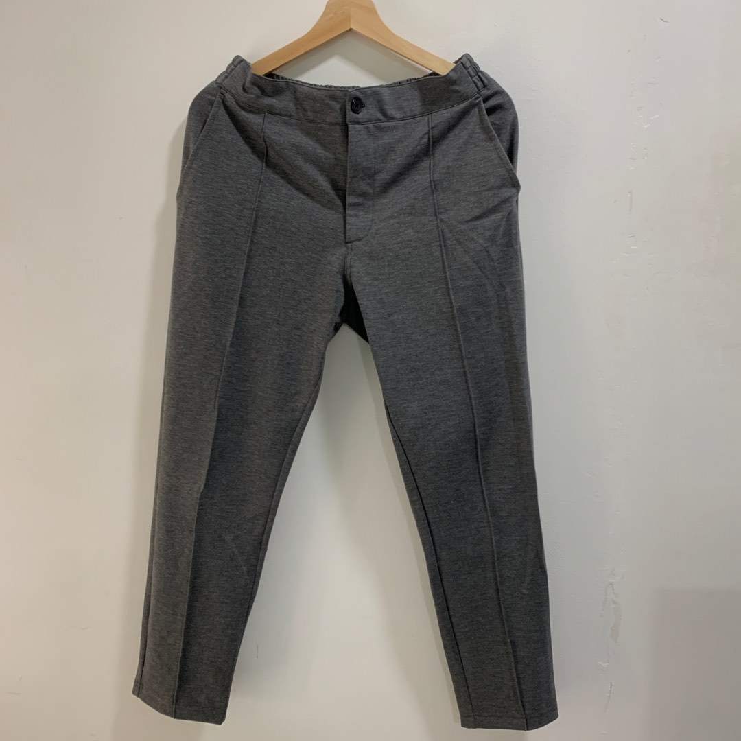ANN4270: uniqlo men L size loungewear/ uniqlo grey cotton steteco shorts (  minor stain), Men's Fashion, Bottoms, Sleep and Loungewear on Carousell