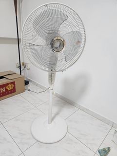 (Category: ) located in . Submitted by agora123 (Listing ID 1231555126, Image 1). Description: .