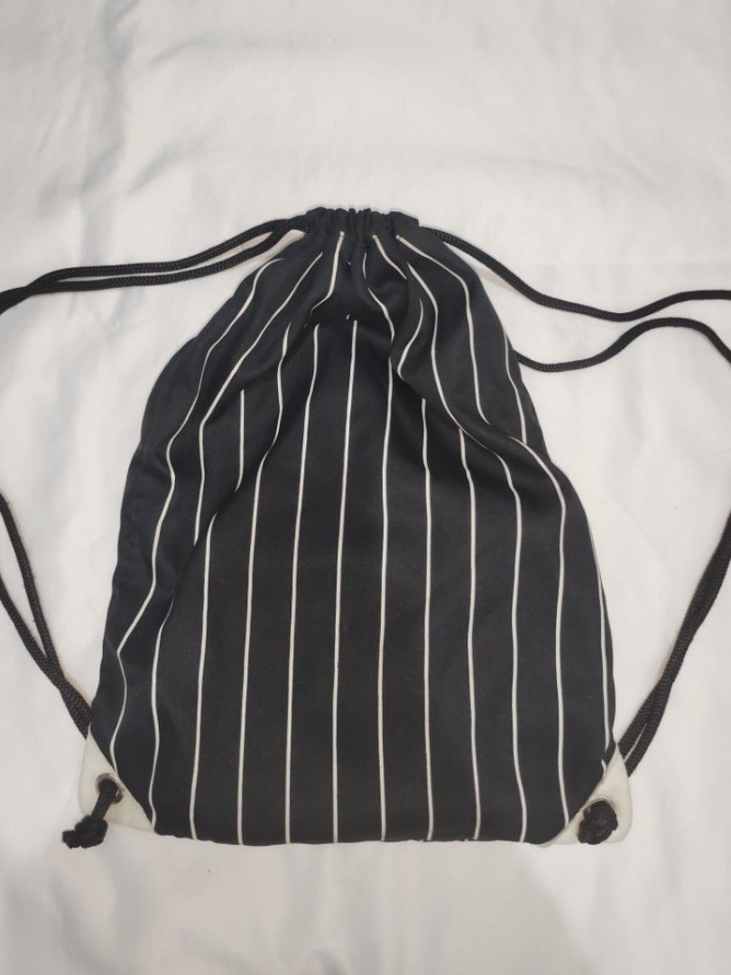 String bag deals penshoppe