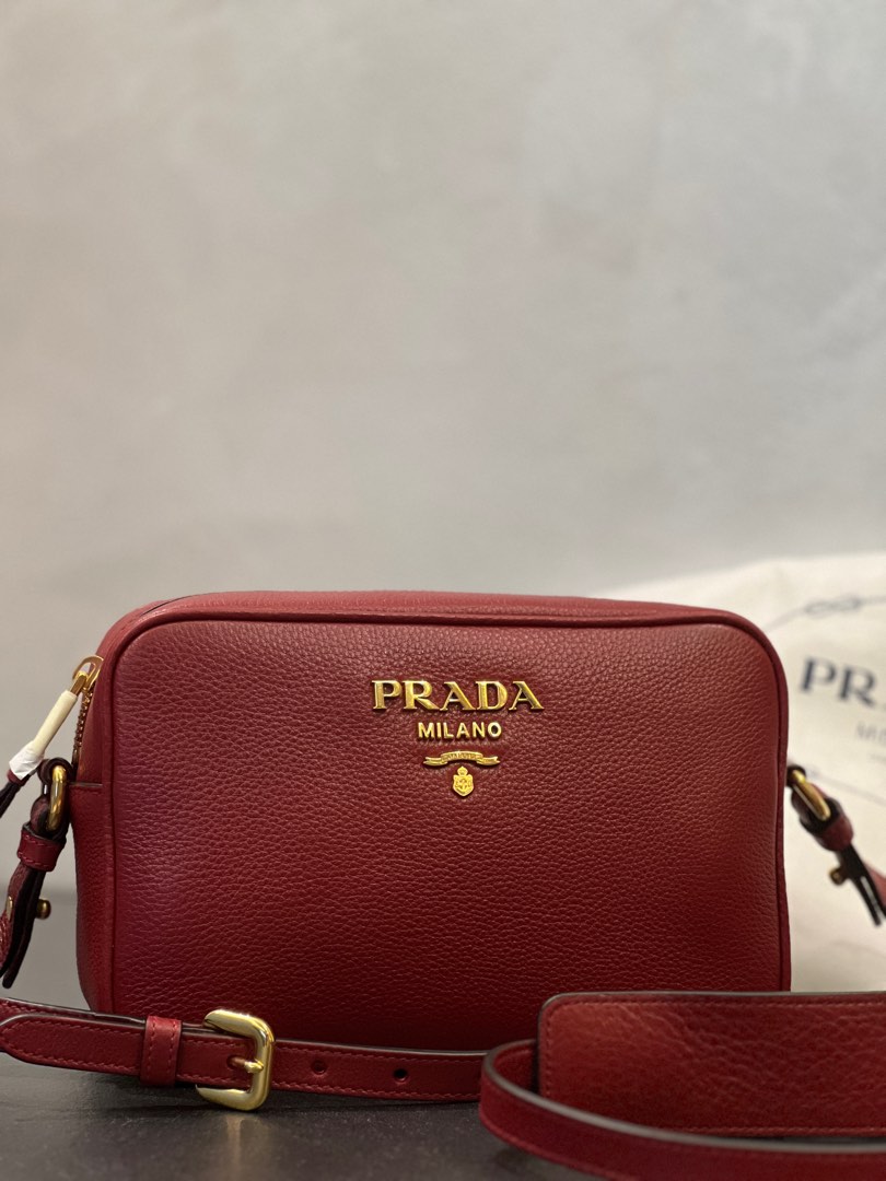 Prada Black Vitello Phenix Leather Shoulder Camera Bag 1BH103 – ZAK BAGS ©️