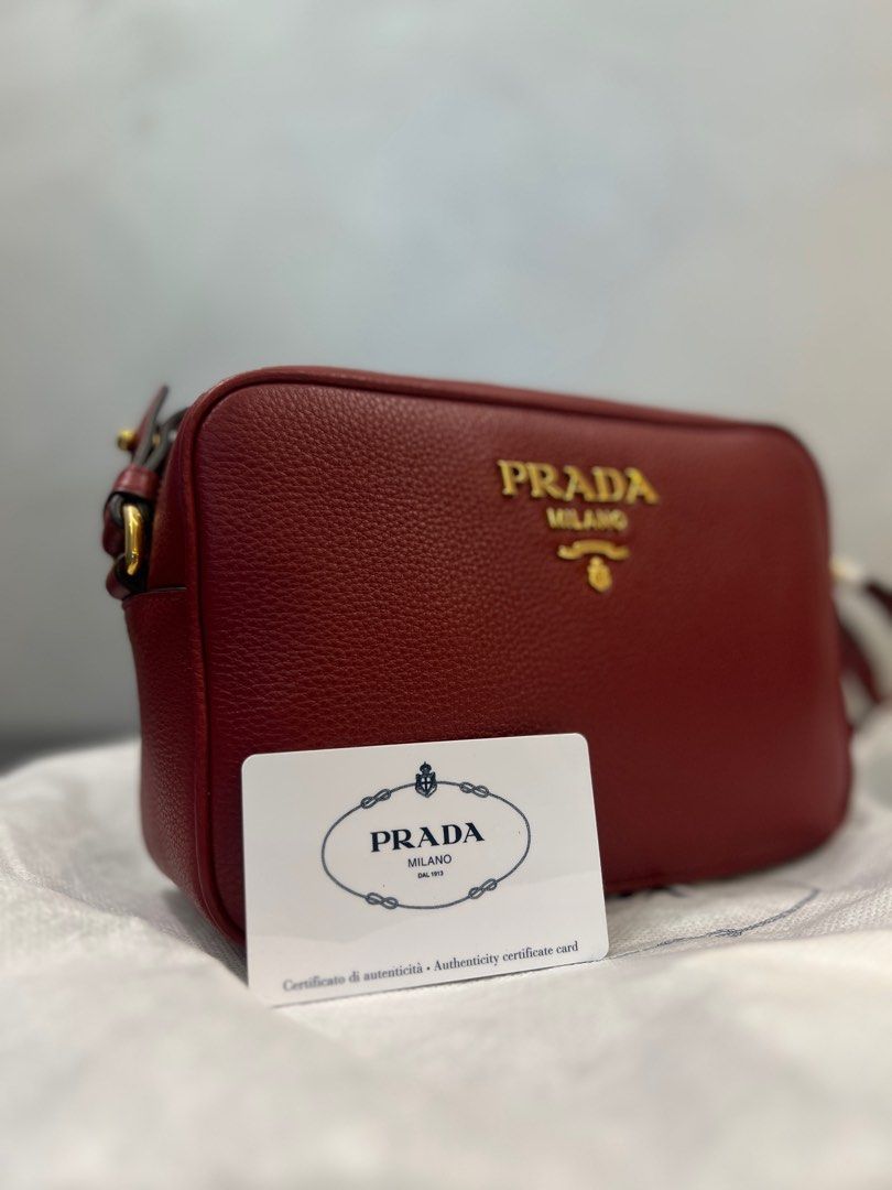 Prada Black Vitello Phenix Leather Shoulder Camera Bag 1BH103