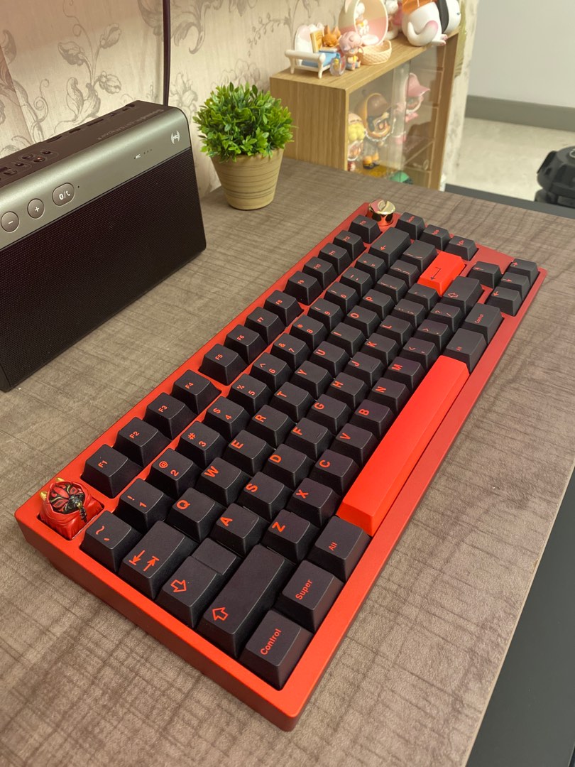 Qwertykeys Neo75 Custom Mechanical Keyboard - Divinikey