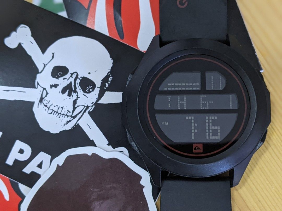 Quiksilver best sale digital watch