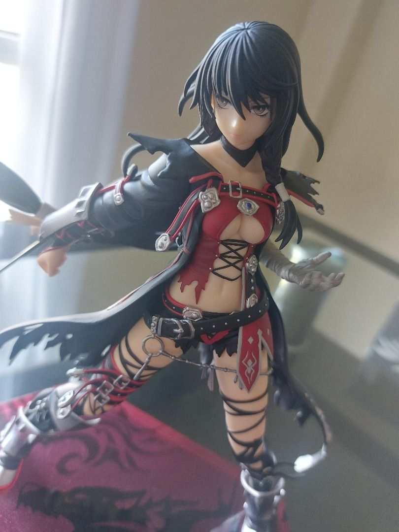 Tales of berseria figure top