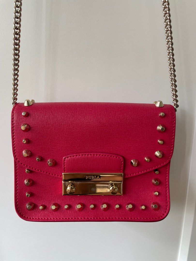 Furla discount purse red