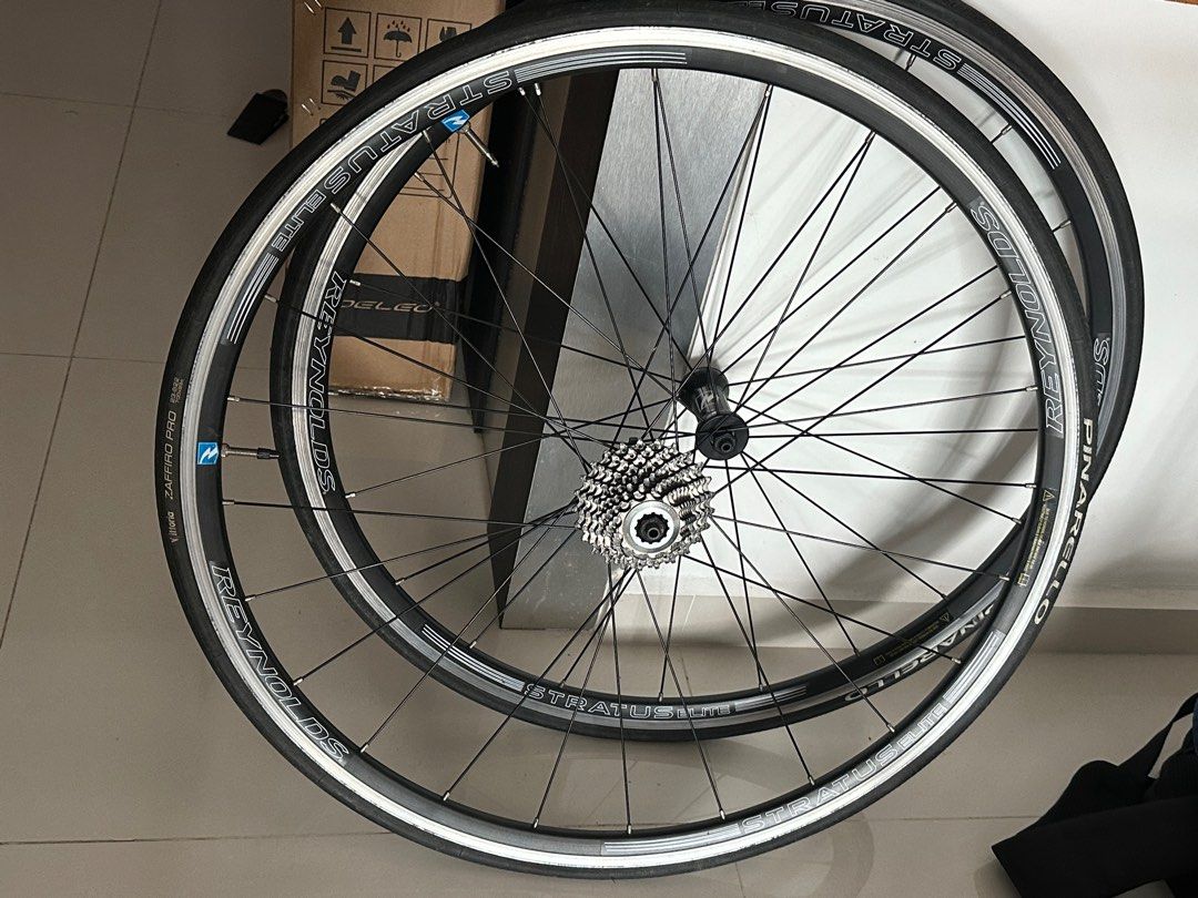 Reynolds Stratus Elite Disc 700c ホイール