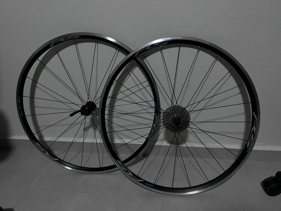 Shimano WH RS100 wheelset, Sports Equipment, Bicycles & Parts, Parts ...