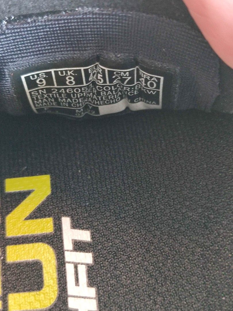 SKECHERS RUNNING SHOES WITH CARBON PLATE on Carousell