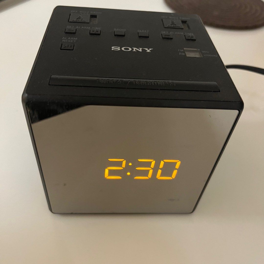 Sony clock and radio, TV & Home Appliances, Other Home Appliances on