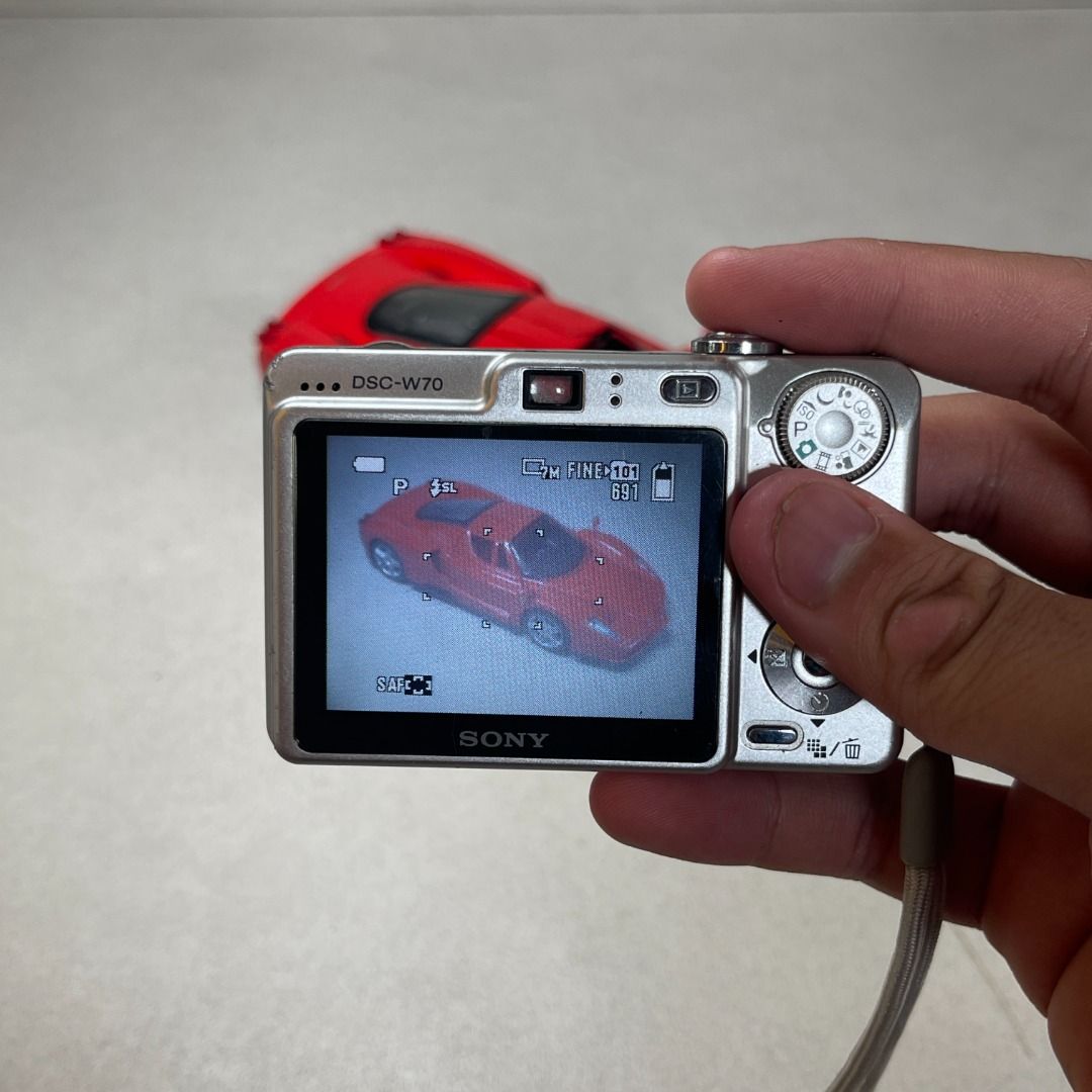 Sony Cybershot DSCW70, Photography, Cameras on Carousell