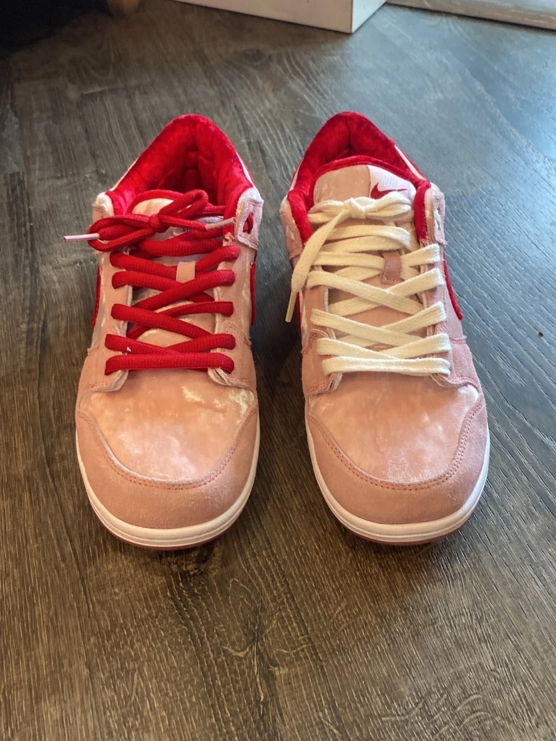 strange love dunks bottom