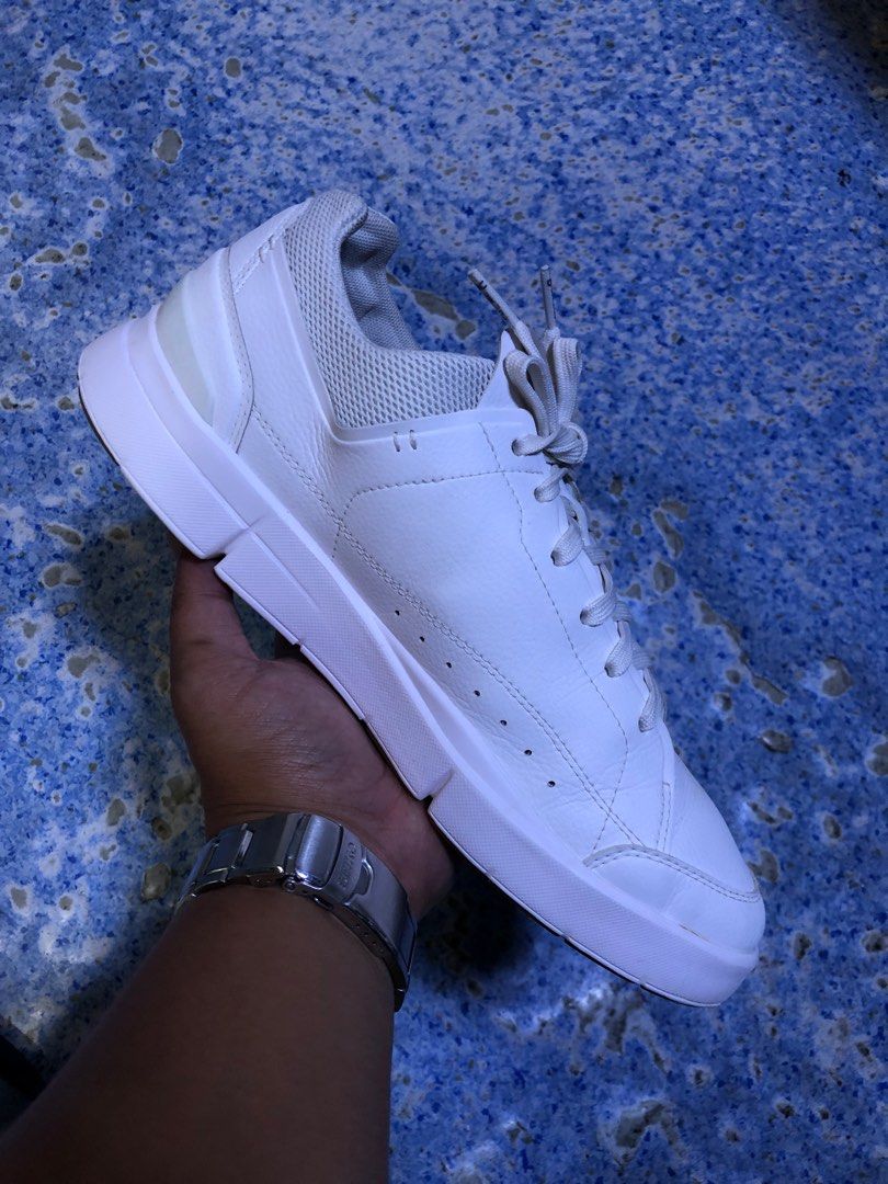 Swiss Engineering On the Roger Advantage All White(27 cm) (Category: Sneakers) located in Baguio. Submitted by master_of_brands (Listing ID 1231591504, Image 2). Description: Authentic Swiss Engineering On the Roger Advantage All White (Unisex) Size 9 US Men’s/27 cm/42 Europe/10 US Women’s Slightly used Light stain on toe part Thick outsole No box Bought in 🇺🇸 In excellent condition .