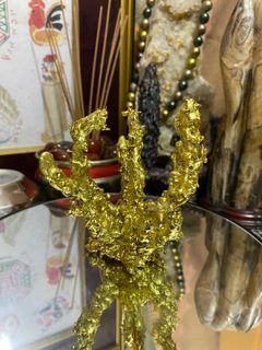 Thong pha Lai Gold Leklai Rare amulet