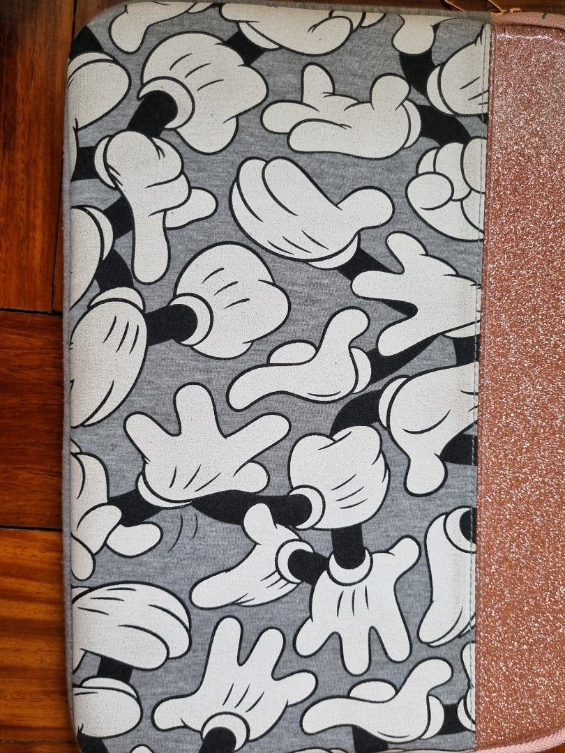 Typo laptop sleeve 13" (Category: Laptop Bags & Sleeves) located in Quezon City. Submitted by tanyasy_52 (Listing ID 1231466933, Image 2). Description: .