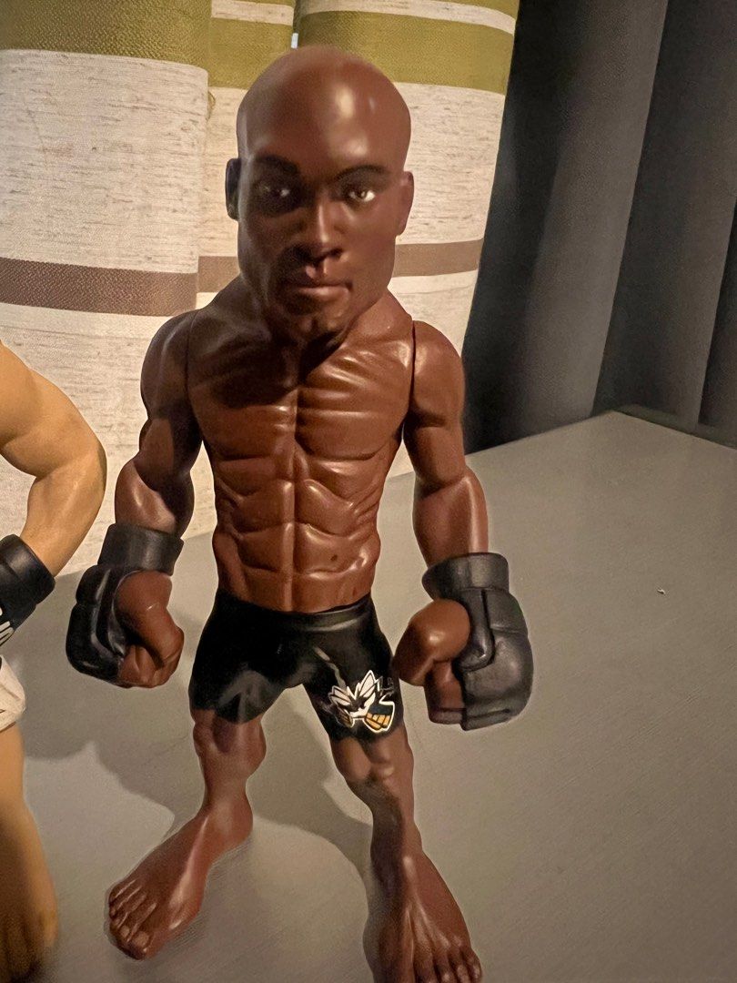 Ufc round cheap 5 figures