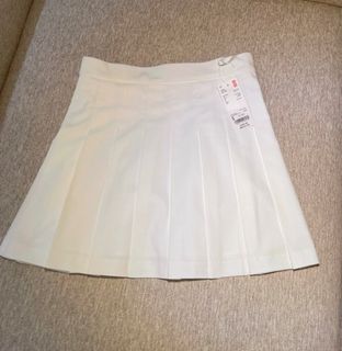 (Category: ) located in . Submitted by mindwardrobe (Listing ID 1230172485, Image 1). Description: .
