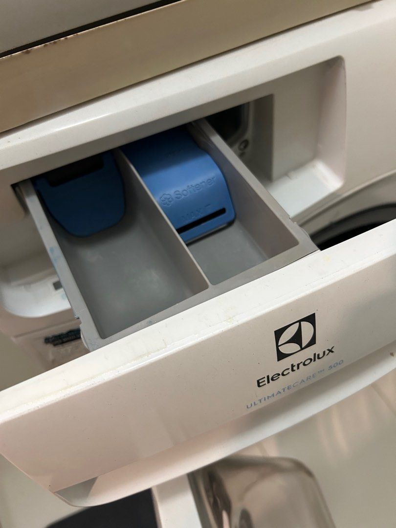 Used Electrolux washing machine in very good condition, TV & Home