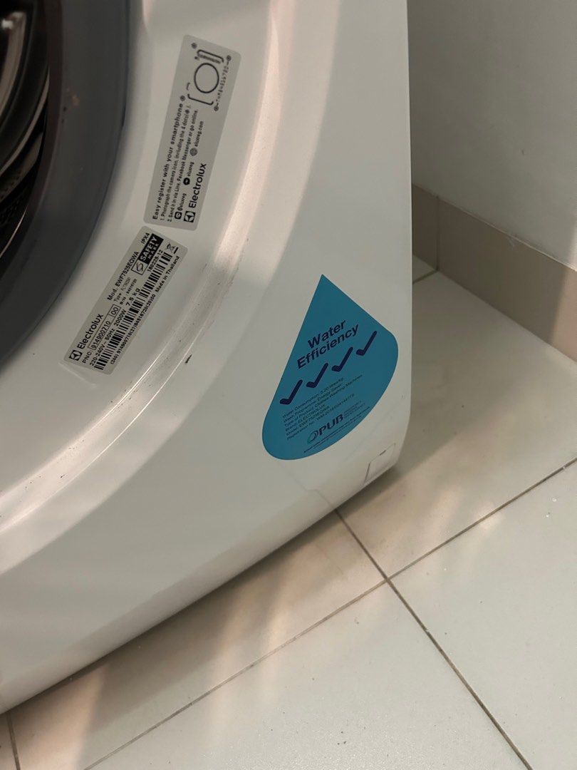 Used Electrolux washing machine in very good condition, TV & Home