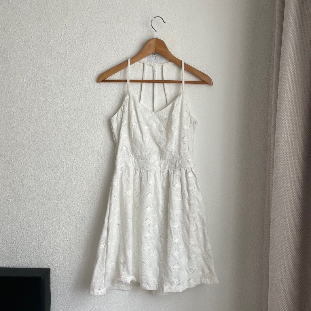 Flowy Dress, Women's Fashion, Dresses & Sets, Dresses on Carousell