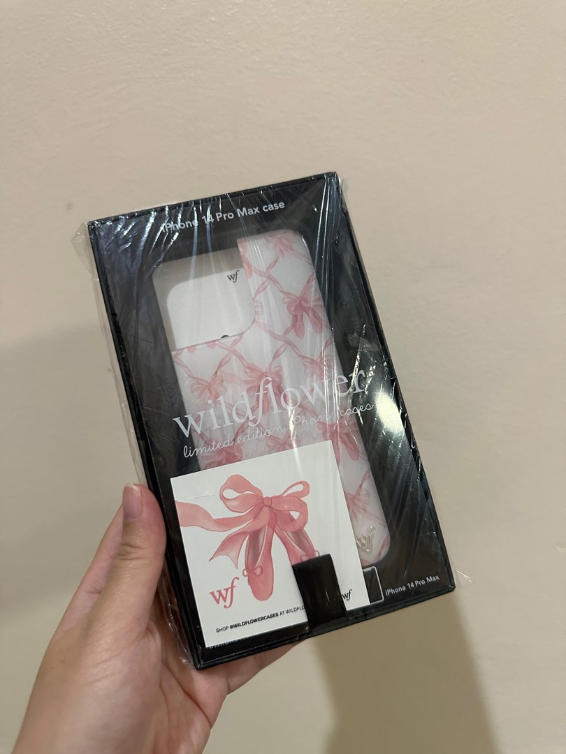 Wildflower Case in On Pointe for iPhone 14 Pro Max on Carousell