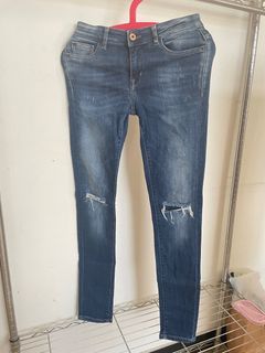 Zara Basic Vintage Navy Blue Skinny Jeans