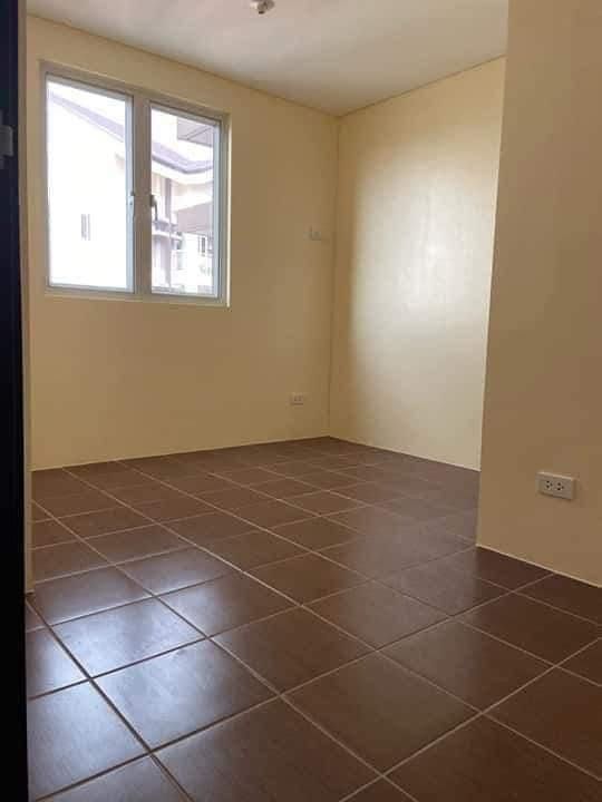 3BR ROCHESTER GARDEN CONDO IN PASIG RENT TO OWN ORTIGAS PATEROS TAGUIG