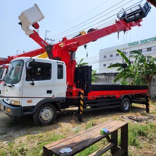 7ton boom and man lift truck