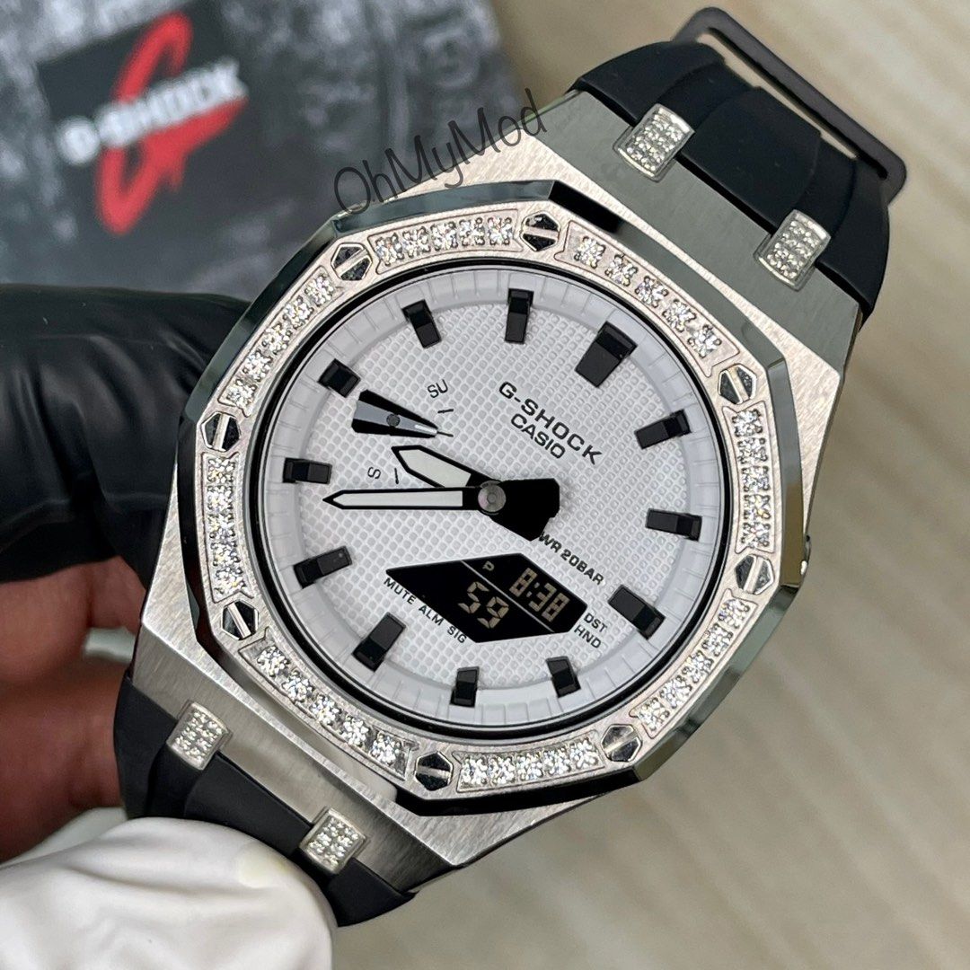 White and Black on Silver Stainless Steel Diamond Bezel CasiOak Mod