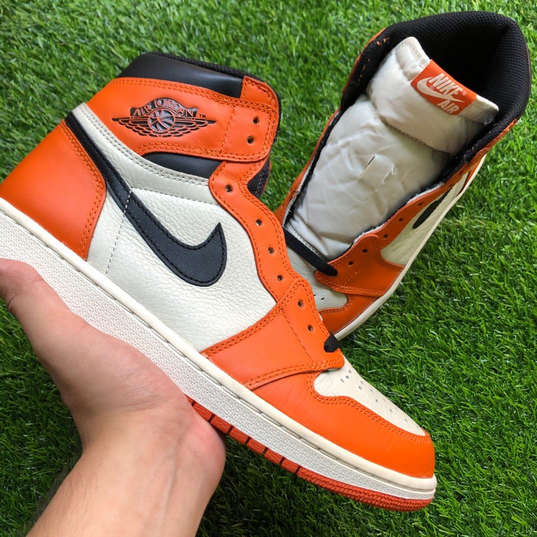 Jordan 1 reverse shattered backboard on feet online