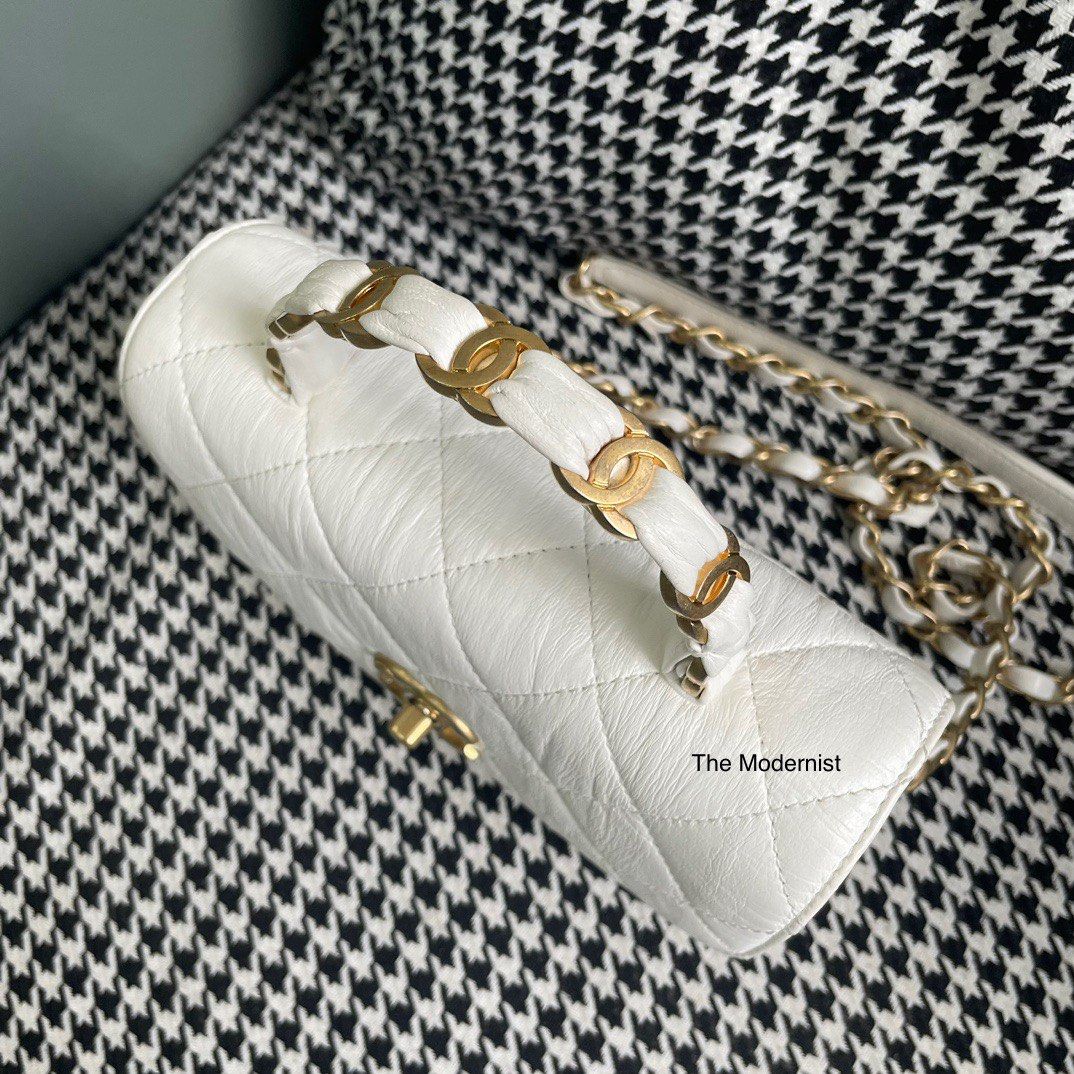 Chanel white flap bag 2020 deals