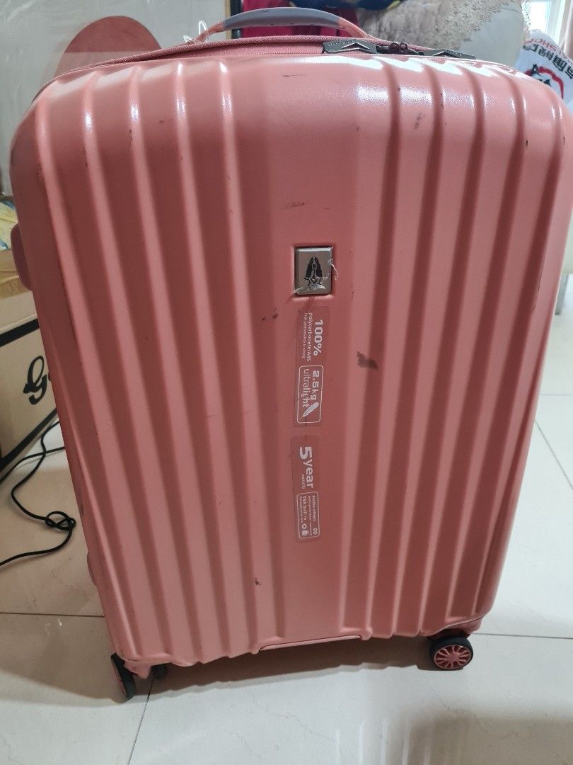 Authentic Hush Puppies luggage, Hobbies & Toys, Travel, Luggage on