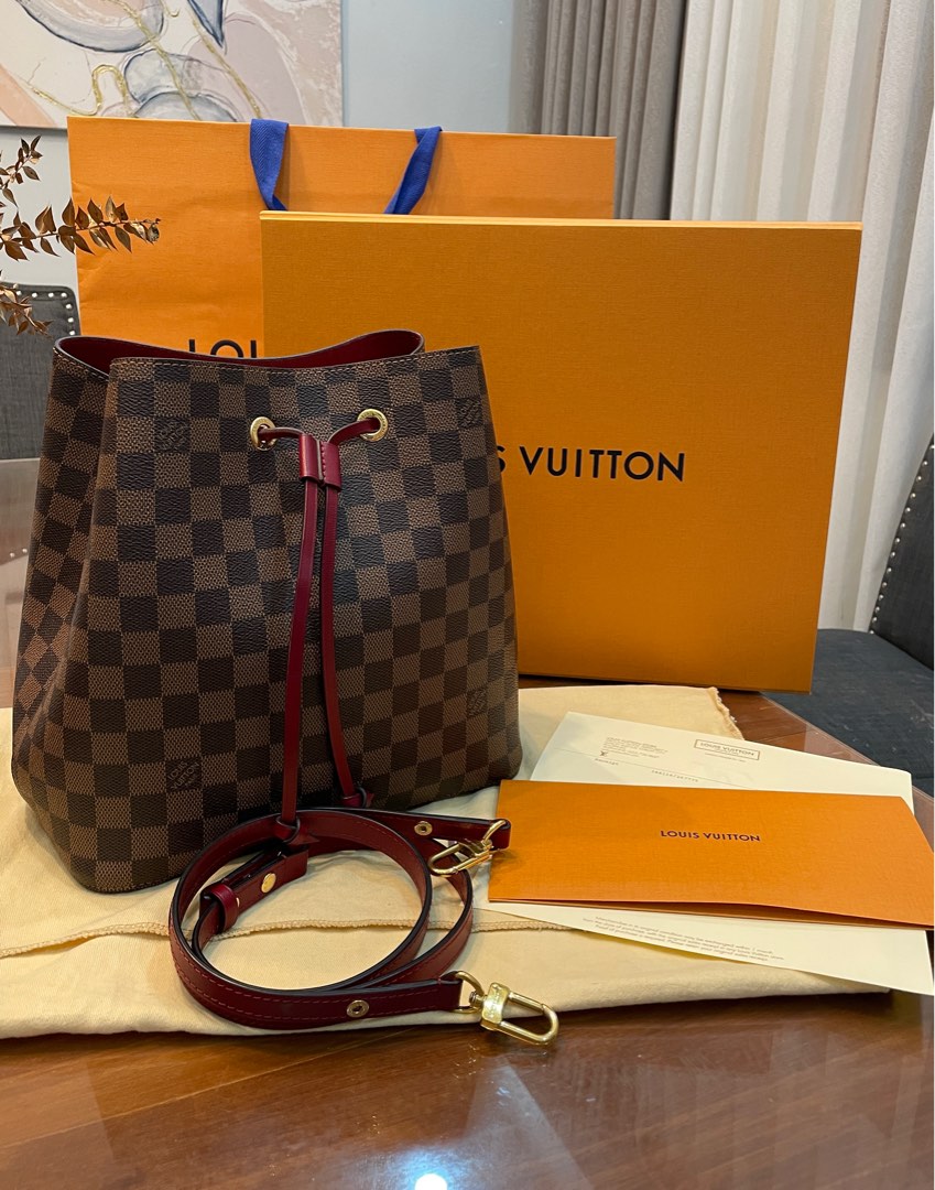 Authentic 2019 Louis Vuitton LV Bag Damier Azur Neo Noe Rose Poudre Pink,  Luxury, Bags & Wallets on Carousell