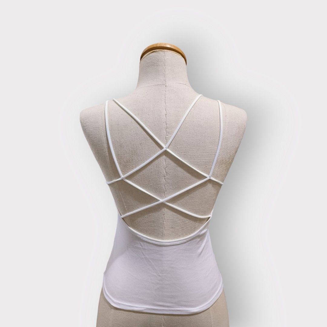 Basic Tank in White main image 0