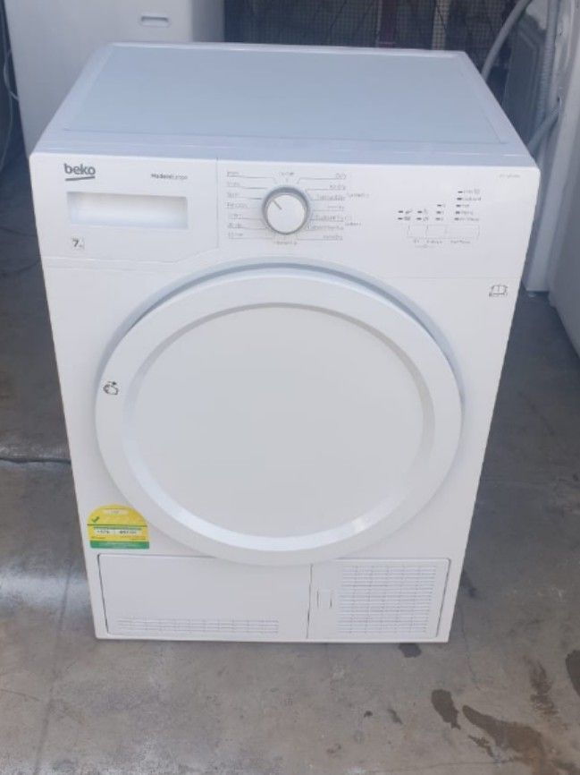 Beko condenser clothes dryer 7.0kg rm600, TV & Home Appliances, Washing
