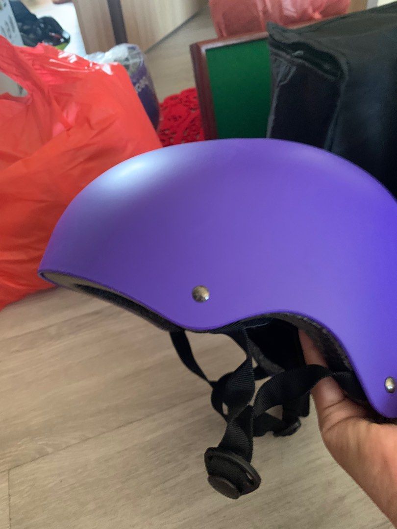 Bike or Skate helmut, Sports Equipment, PMDs, EScooters & EBikes, E