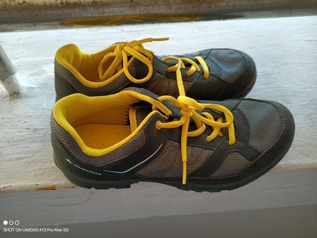 Quechua brand shoes shop