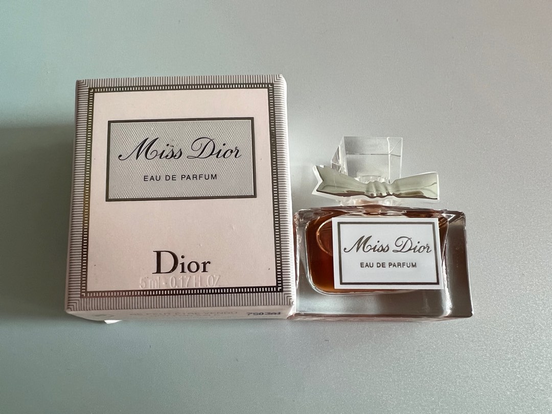 Brand New Miss Dior eau de parfum miniature 5ml/0.17oz, 美容