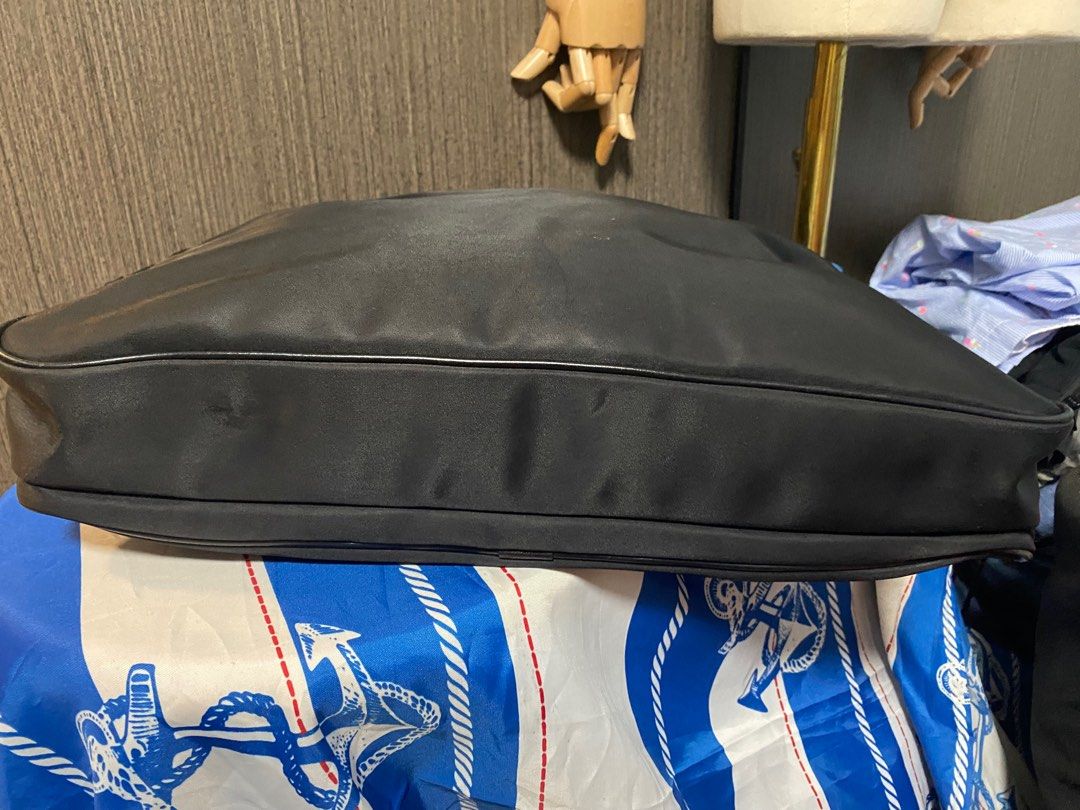 Burberry Computer Bag SF only Fix price