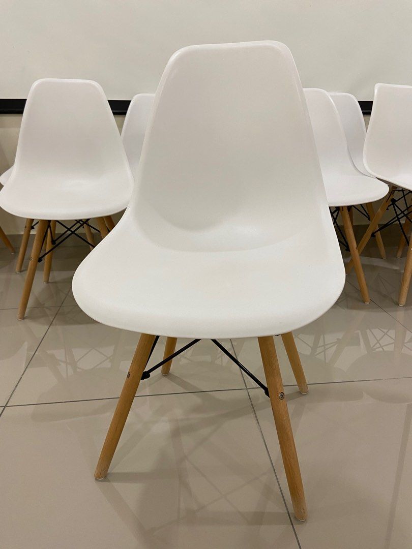 Cassa hot sale eames chair