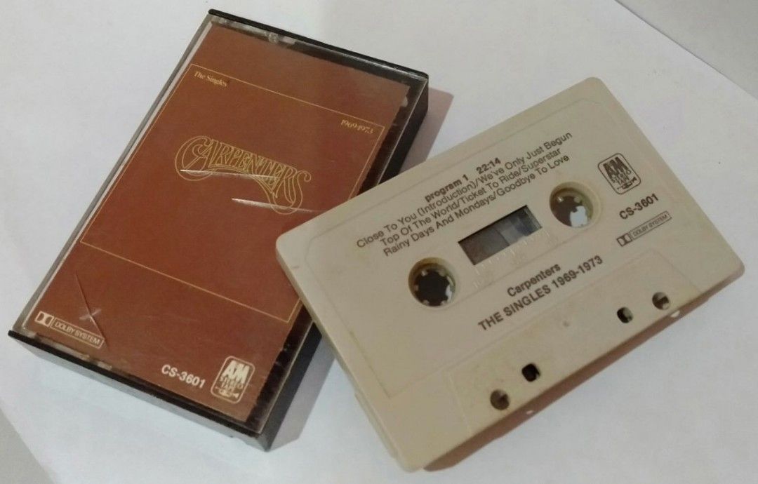 [CASSETTE] CARPENTERS THE SINGLES 1969 1973, Hobbies & Toys, Music