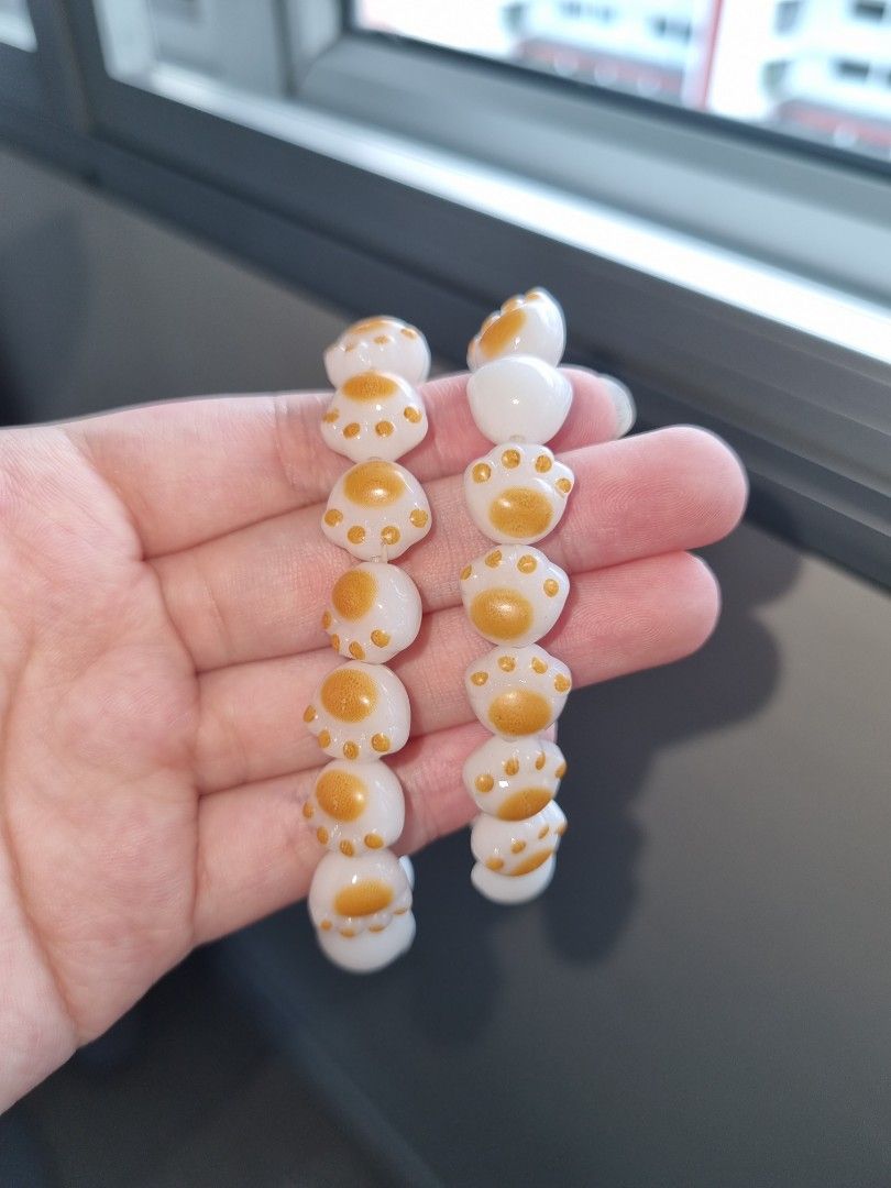 Cat store paw bracelet