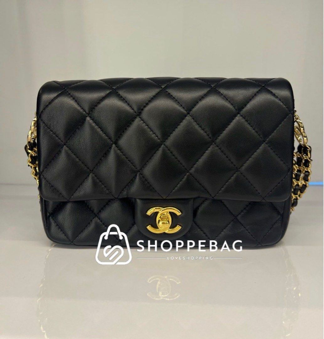 Chanel hotsell 20cm mini