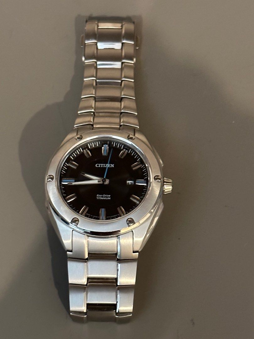 Citizen eco drive best sale titanium sapphire e111
