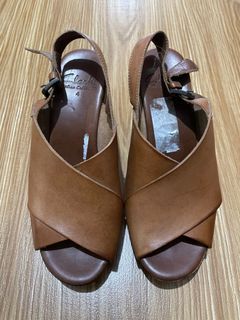 Clarks Strap Tan Leather Sandals