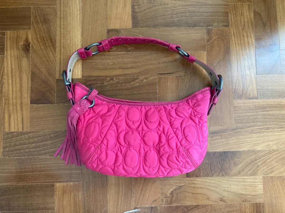 PINK VINTAGE COACH PURSE Y2K, Women's Fashion, Bags & Wallets, Purses &  Pouches on Carousell