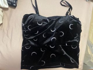 (Category: ) located in . Submitted by clearing_preloved (Listing ID 1231708279, Image 1). Description: .