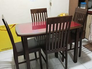 Dining Table 4-Seater FOR SALE