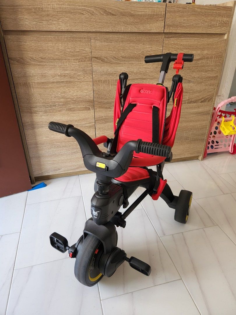 DOONA Liki Trike S3 Red Babies Kids Going Out Strollers on